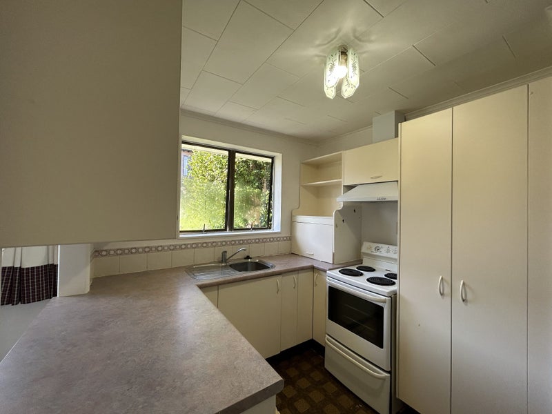 2A Goodwin Place, Pinehaven, Upper Hutt - Carousel 2