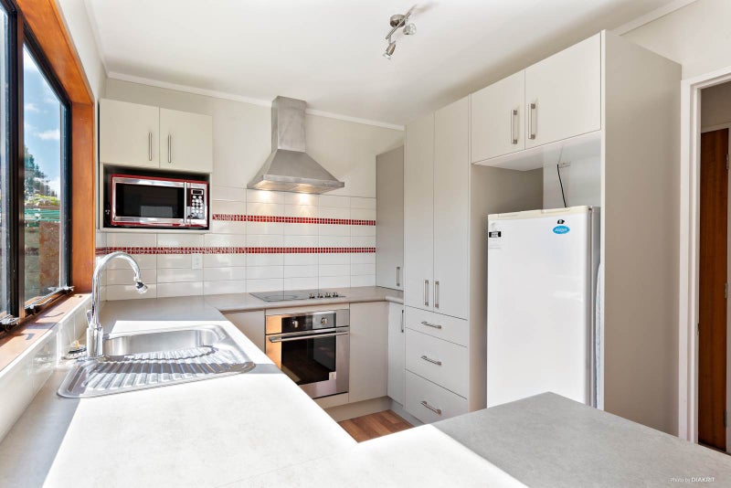 6A McLeod Road, Weymouth, Auckland - Carousel 2