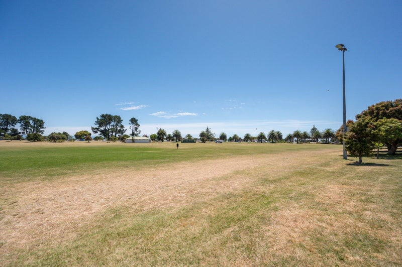 4/17 BEACH RD, Tāhunanui, NELSON - Carousel 19