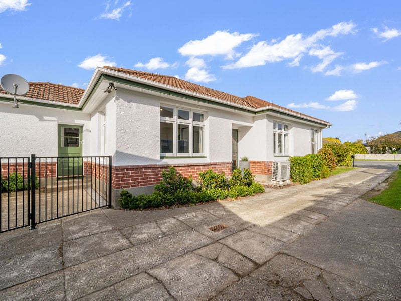 242 Pomona Street, Strathern, Invercargill - Carousel 1