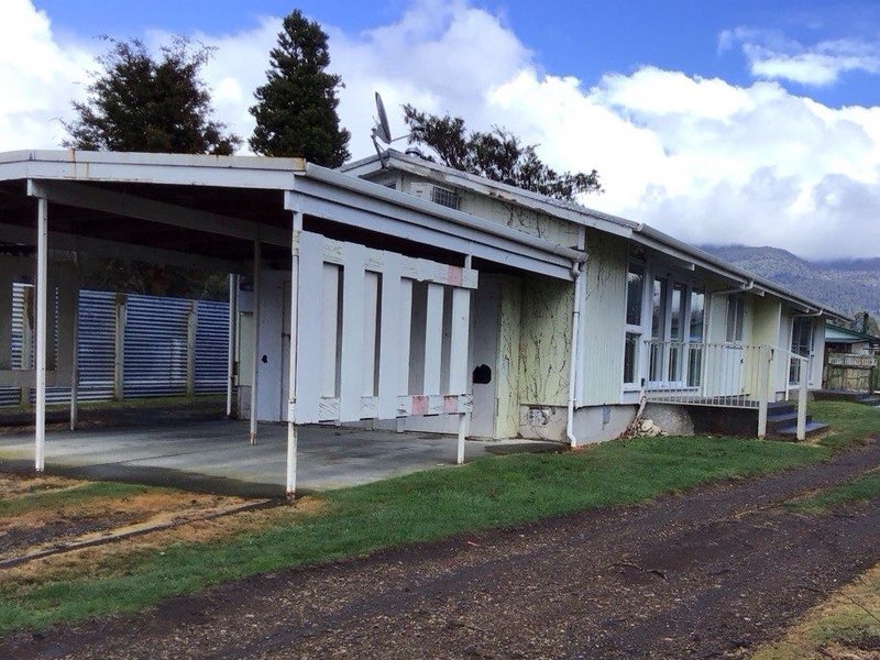 38 Raukura Street, Tūrangi - Carousel 1