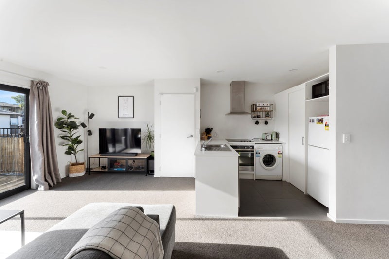 14 League Lane, Phillipstown, Christchurch - Carousel 14
