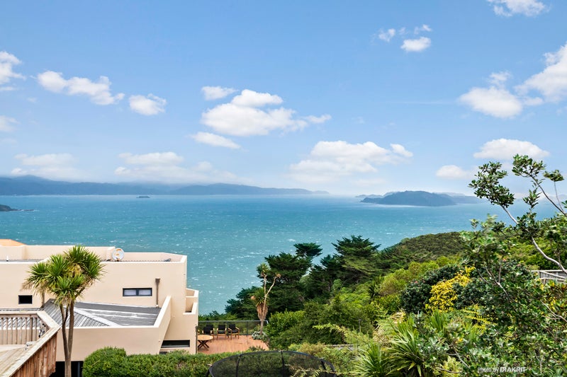 52 Dress Circle, Newlands, Wellington - Carousel 2