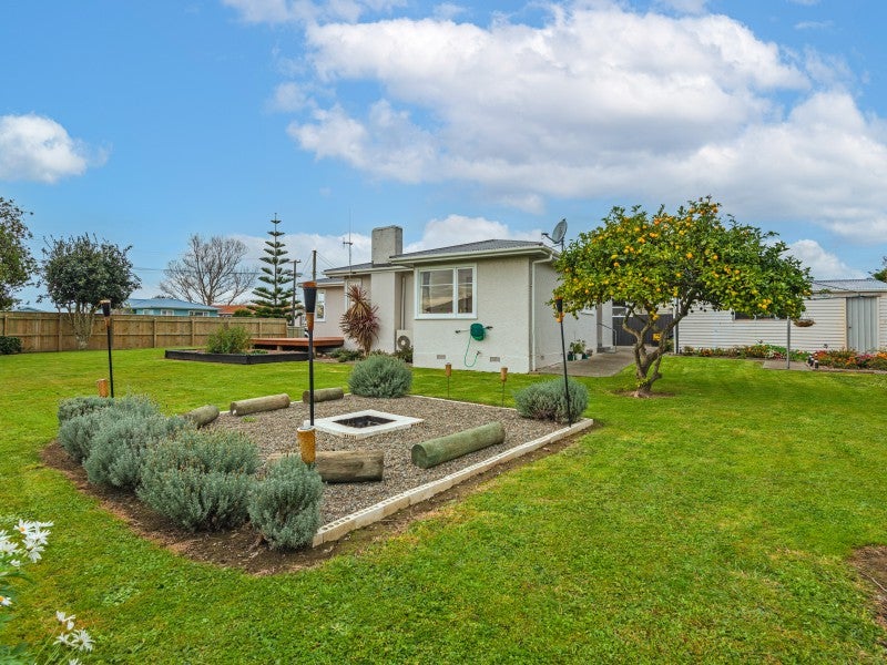 8 Marriner Street, Highbury, Palmerston North - Carousel 1