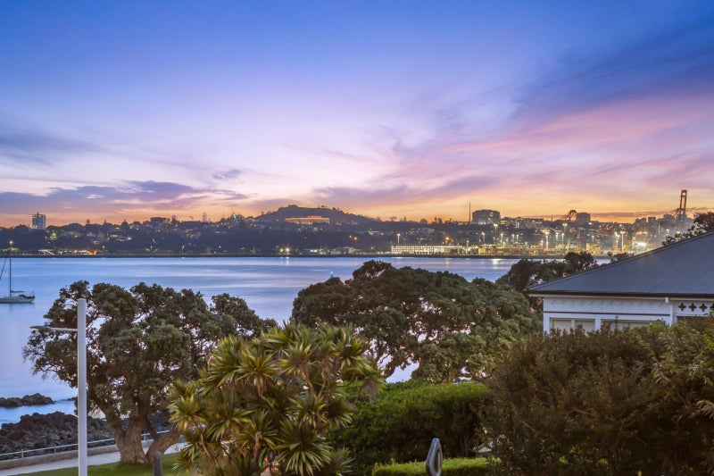 14 King Edward Parade, Devonport, Auckland - Carousel 2