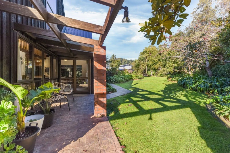 6B Beach Road, Waikawa, Picton - Carousel 2