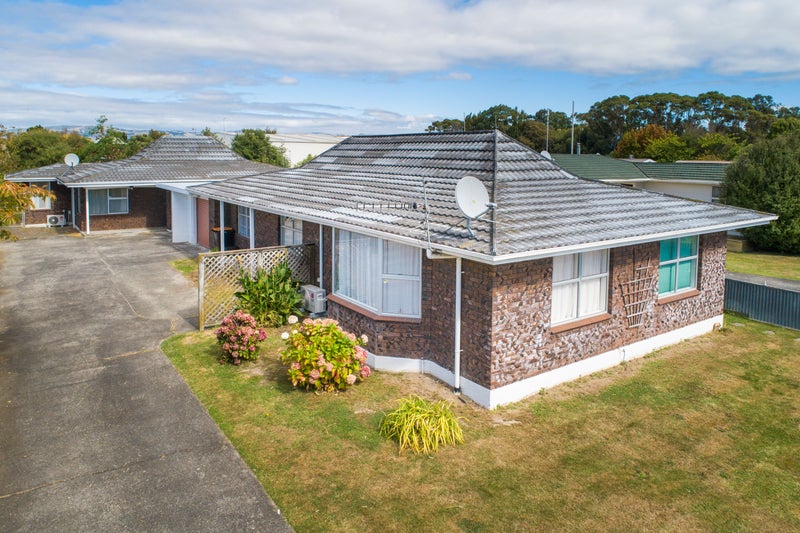 24A GERALDINE Crescent, Cloverlea, Palmerston North - Carousel 29