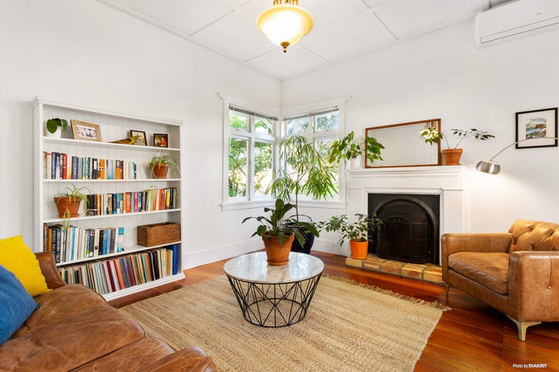 10 PINE ST, New Lynn, Auckland - Carousel 2