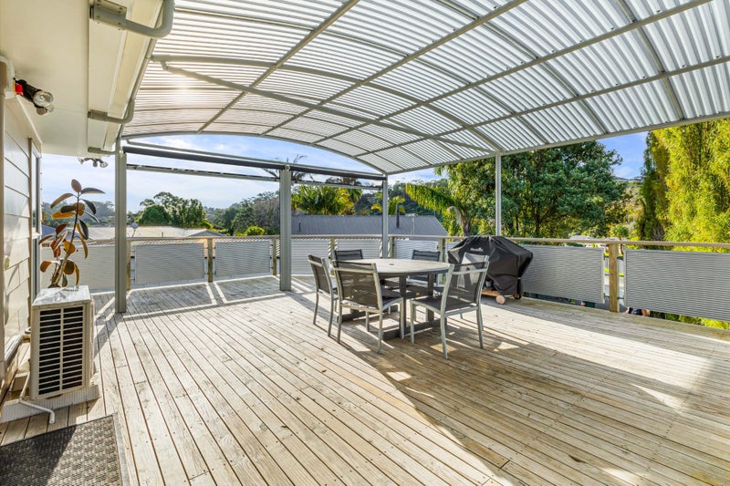 14 Camphora Place, Ranui, Auckland - Carousel 2