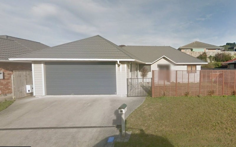 12 McEwen Crescent, Riverstone Terraces, Upper Hutt - Carousel 1