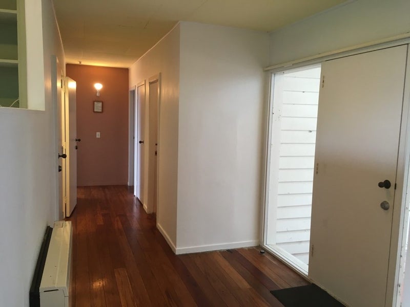 3A Highbury Avenue, Highbury, Palmerston North - Carousel 12