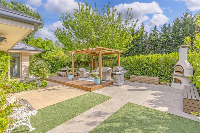 18 Elmslie Grove, Halswell, Christchurch - Carousel 2