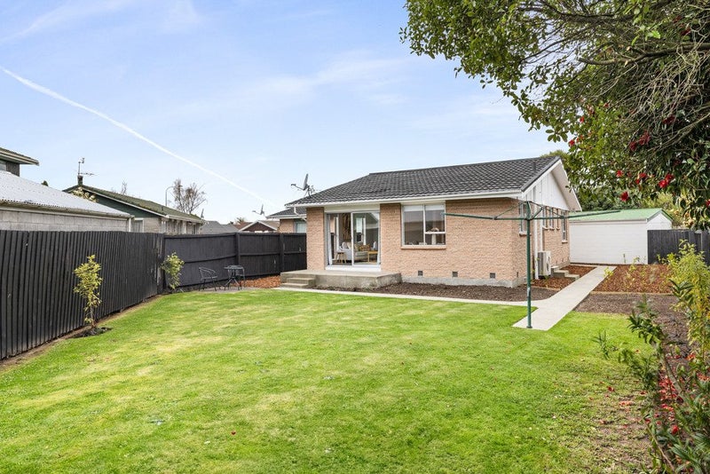 2/18 Manuel Place, Bishopdale, Christchurch - Carousel 1