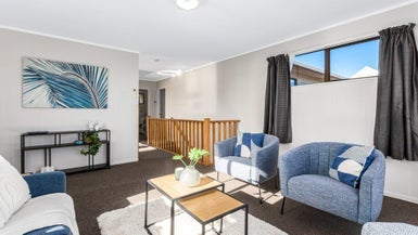 11 Cleat Street, Whitby, Porirua - Carousel 1