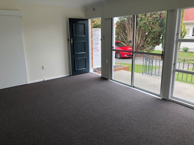 10B Galloway Street, Hamilton East, Hamilton - Carousel 2