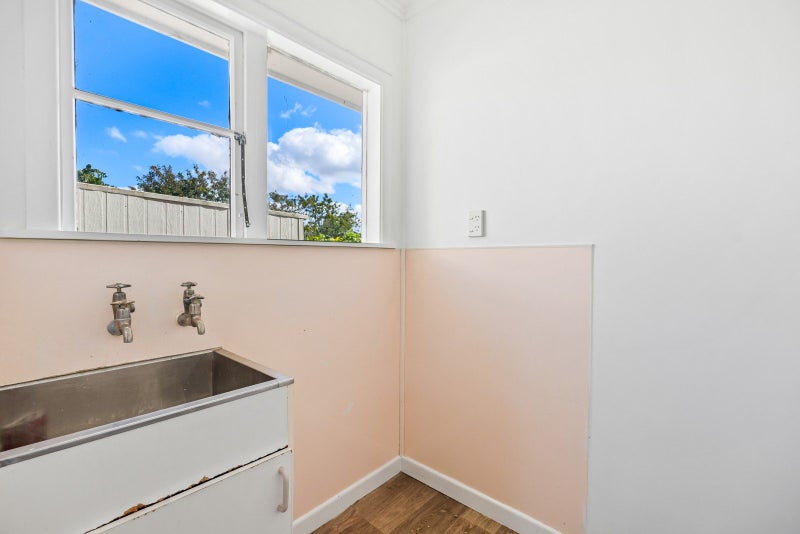 2A Ballagh Close, Onerahi, Whangarei - Carousel 23