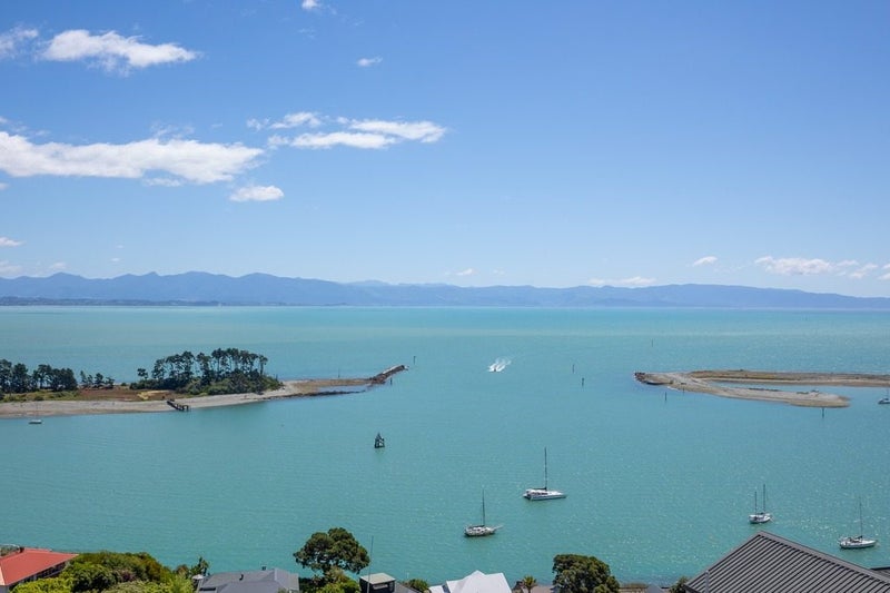 42 Britannia Heights, Stepneyville, Nelson - Carousel 1