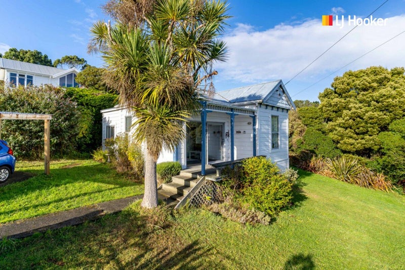 22 Moerangi Street, Broad Bay, Dunedin - Carousel 1