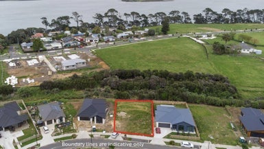 21 Tahuna Minhinnick DR, Glenbrook, Glenbrook - Carousel 1