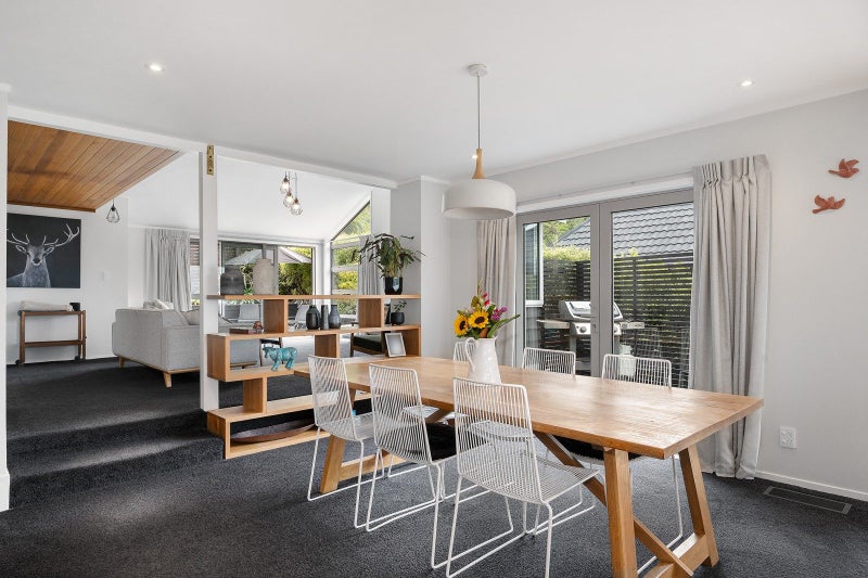 15 Satara Crescent, Khandallah, Wellington - Carousel 2