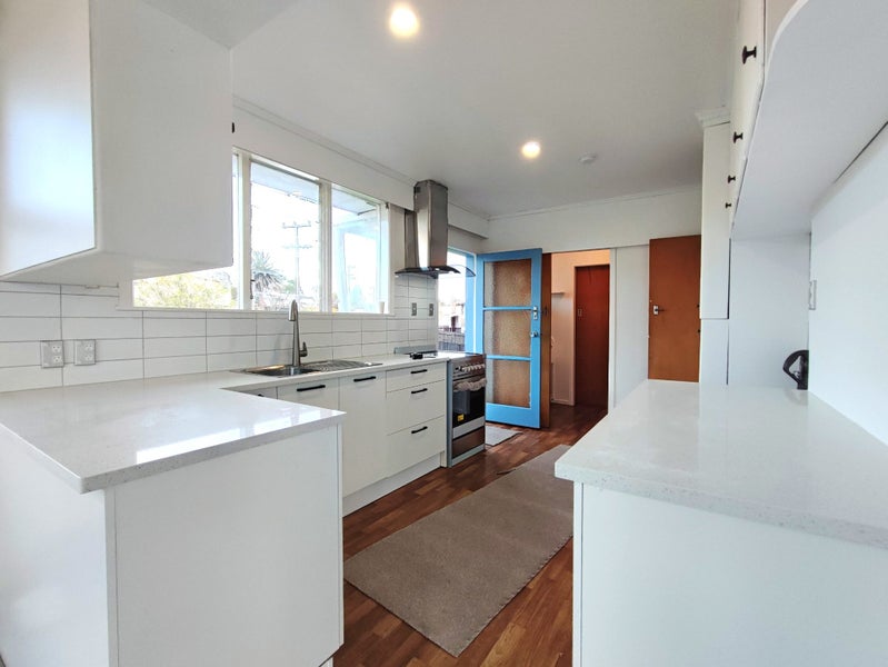 44 Elliott Avenue, Bayview, Auckland - Carousel 1