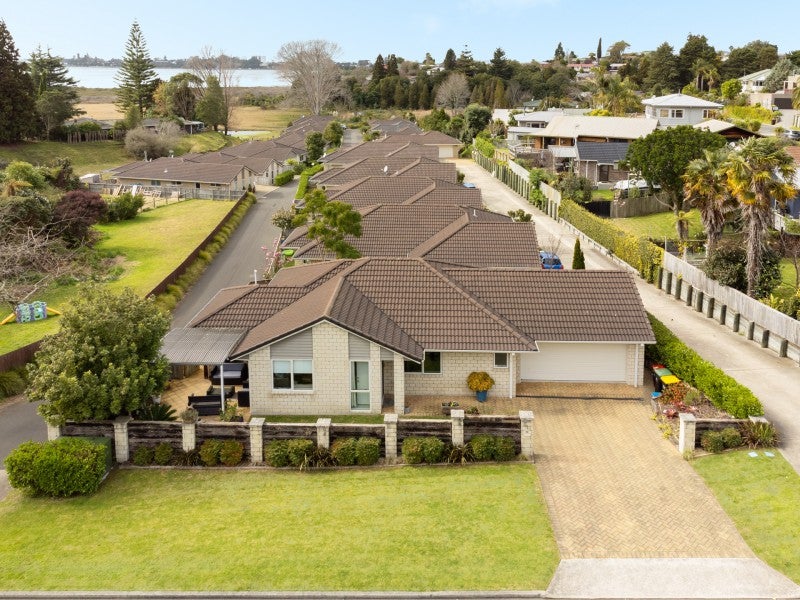 1 Darraghs Lane, Brookfield, Tauranga - Carousel 19