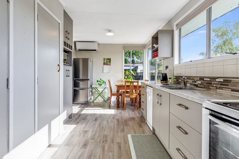 64 Cullimore Street, Pukete, Hamilton - Carousel 1