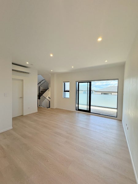 20B Gilliam Street, New Lynn, Auckland - Carousel 2