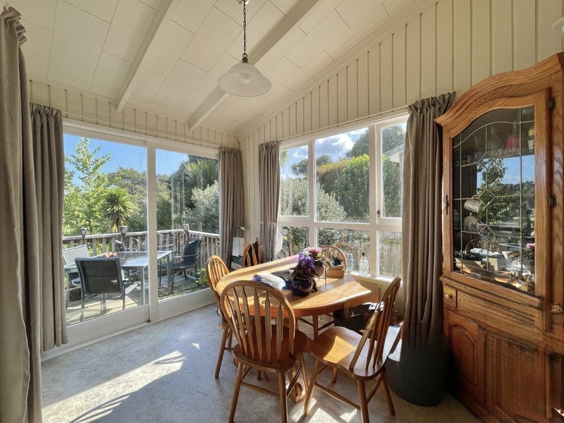 28 Warner Park Avenue, Laingholm, Auckland - Carousel 2