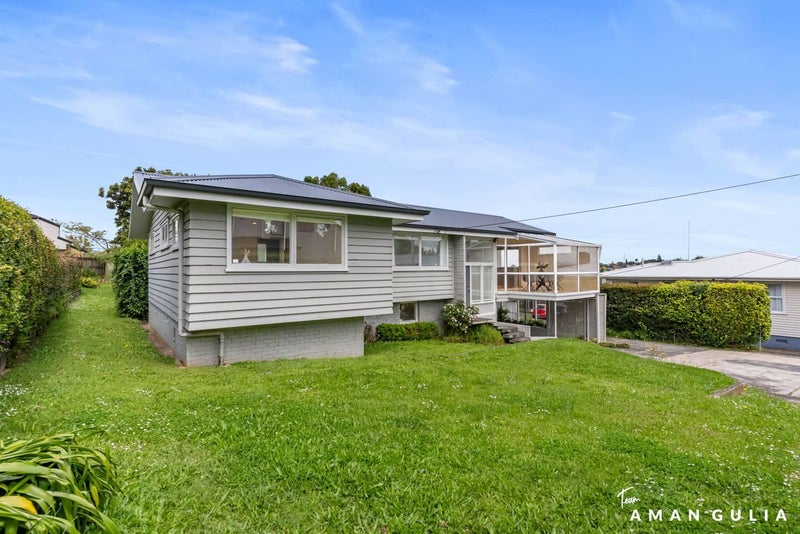 30A Hayr Road, Three Kings, Auckland - Carousel 2