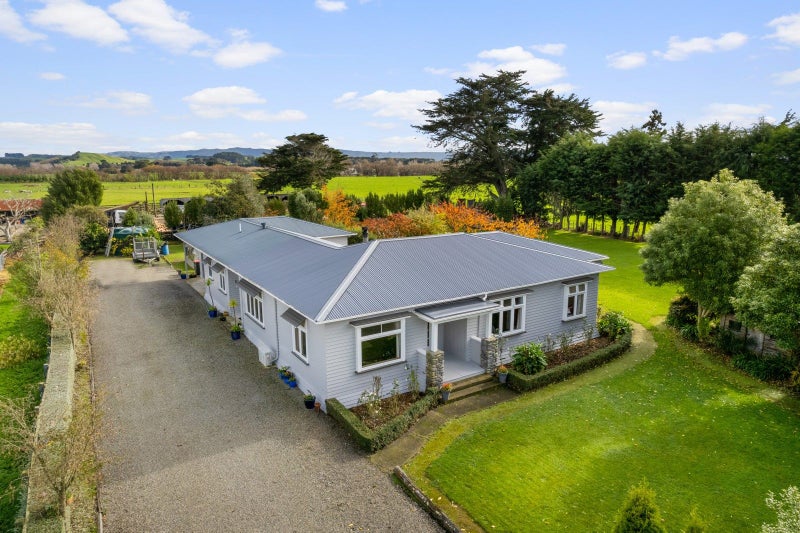 65 Oparatai Road, Mangatainoka, Pahiatua - Carousel 2