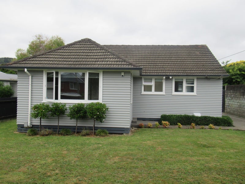 4 Hikurangi Street, Trentham, Upper Hutt - Carousel 1