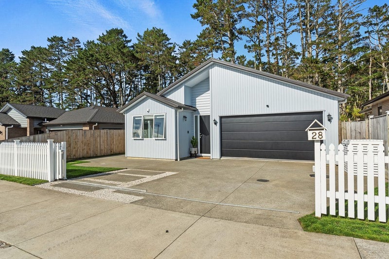 28 Konoba Avenue, Kumeu - Carousel 1
