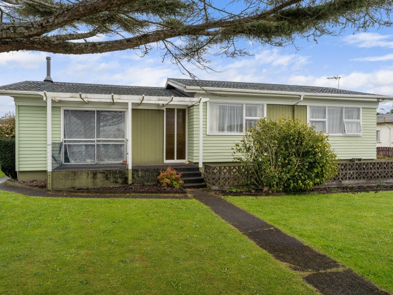 244 Huatoki Street, Upper Vogeltown, New Plymouth - Carousel 1