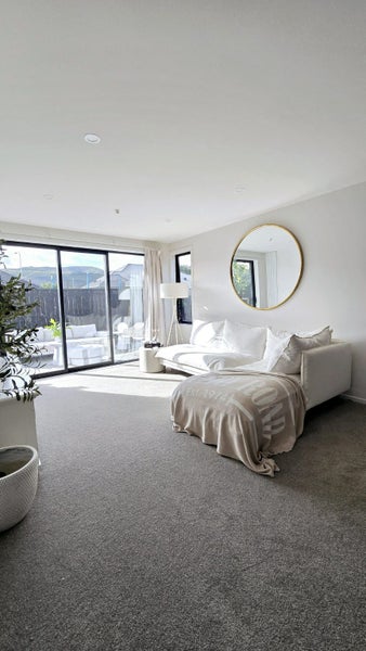 17/7 Johnston Grove, Taita, Lower Hutt - Carousel 1