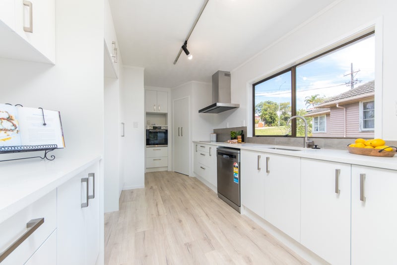 379 Wairau Road, Glenfield, Auckland - Carousel 2