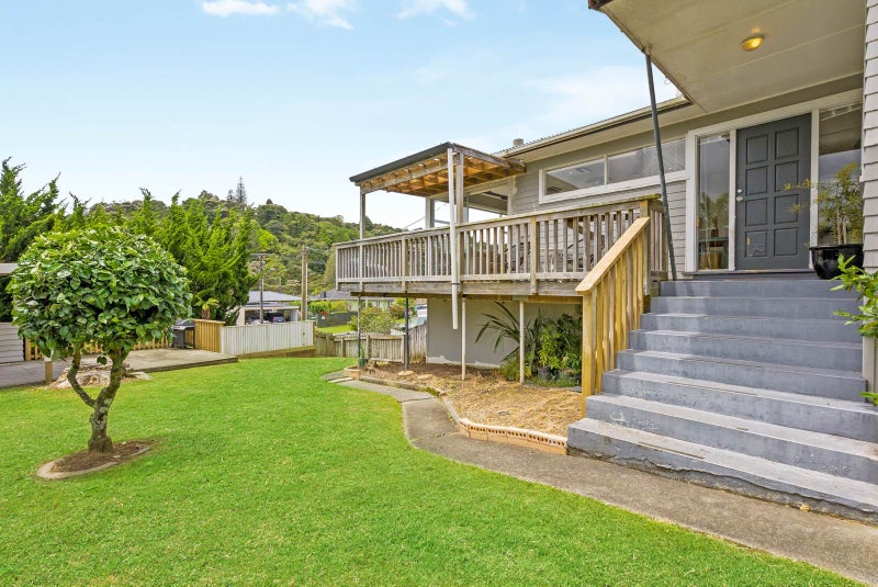 16 Lauderdale Road, Birkdale, Auckland - Carousel 1