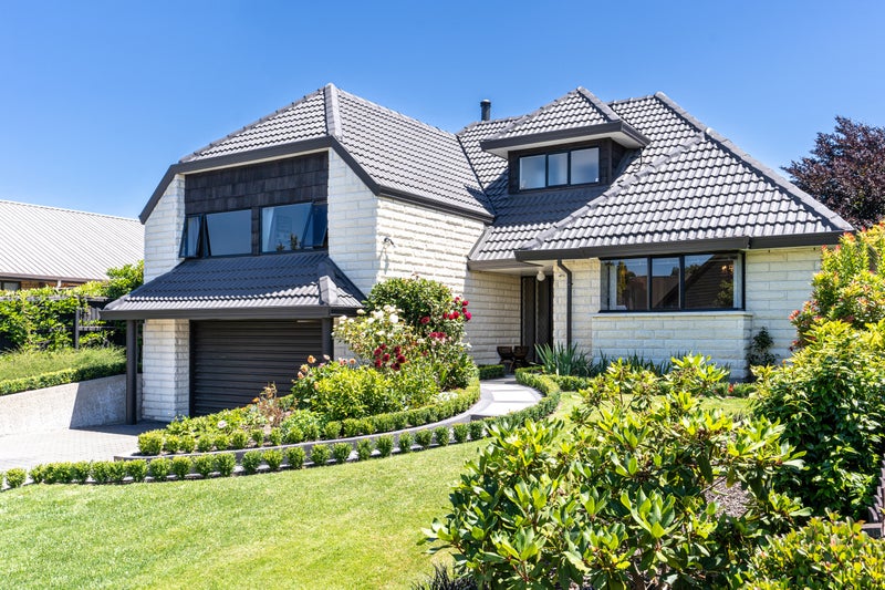 6 Inglewood Place, Avonhead, Christchurch - Carousel 1