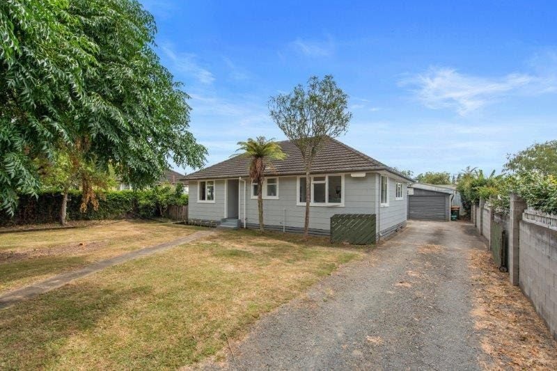 31 Slim Street, Bader, Hamilton - Carousel 2