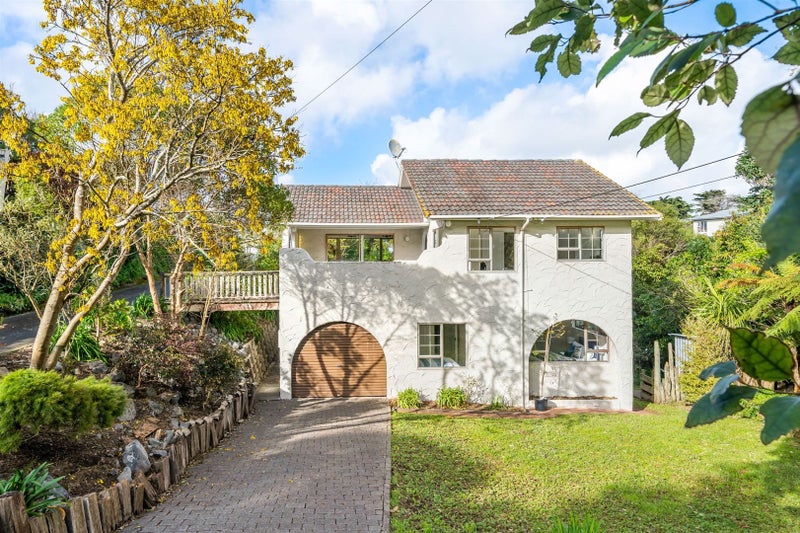 6C Christina Grove, Normandale, Lower Hutt - Carousel 2