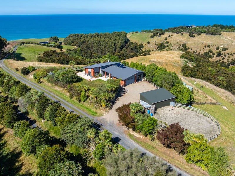 291 Big Stone Road, Brighton, Dunedin - Carousel 1