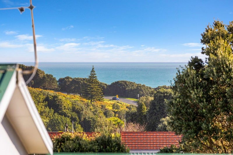 14 Herekawe Drive, Spotswood, New Plymouth - Carousel 28