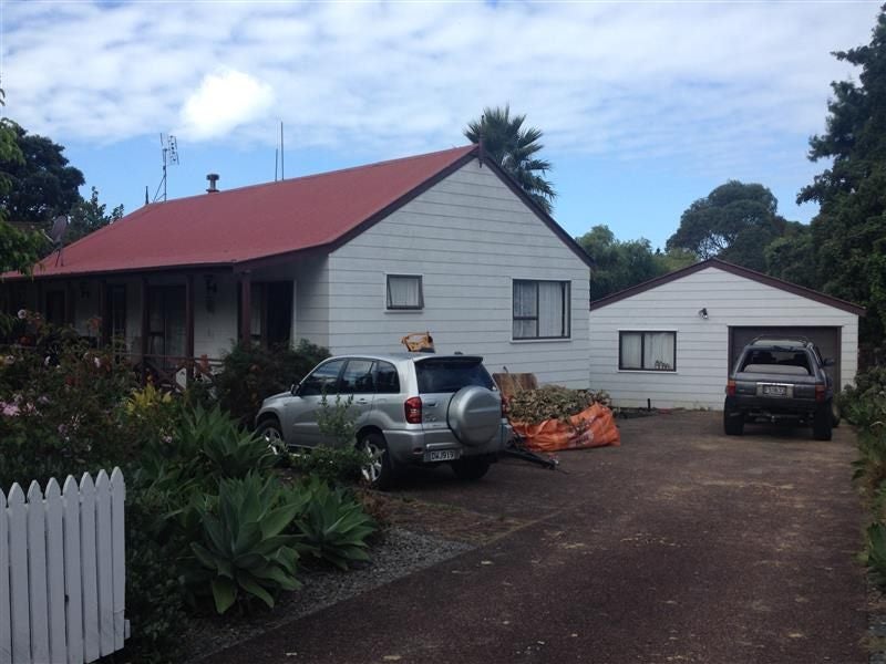 2 Eagleson Street, Northcross, Auckland - Carousel 1