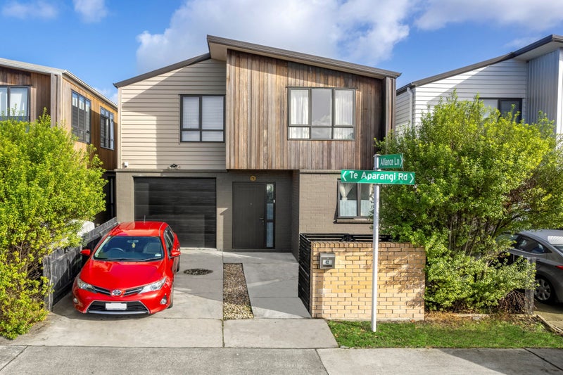 42 Te Aparangi Road, Papakura, Auckland - Carousel 1