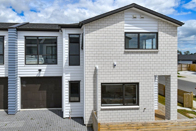 22 Survila Street, Takanini, Auckland - Carousel 1