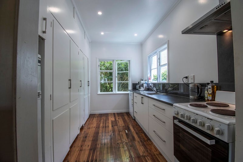 30 Marewa Road, Hataitai, Wellington - Carousel 1
