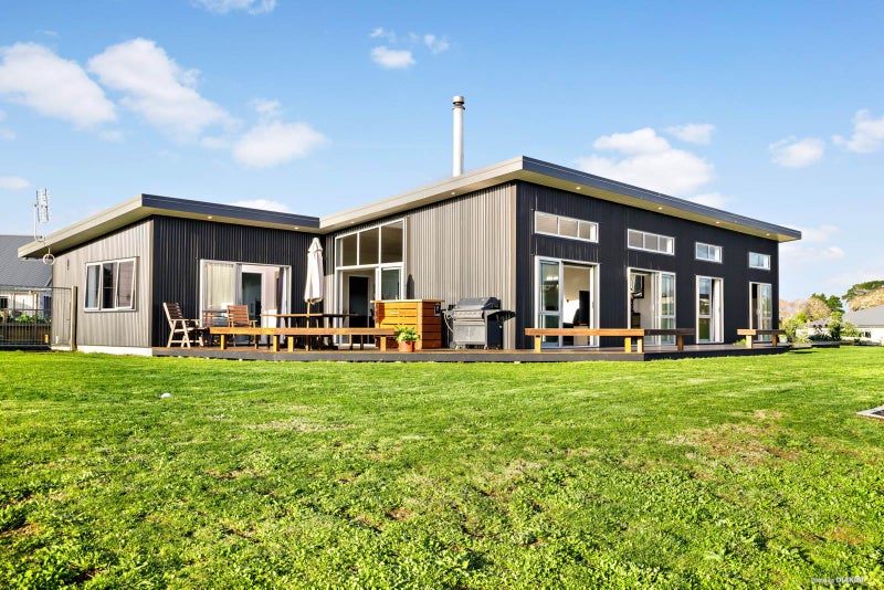 1 Pams Way, Pokeno - Carousel 1