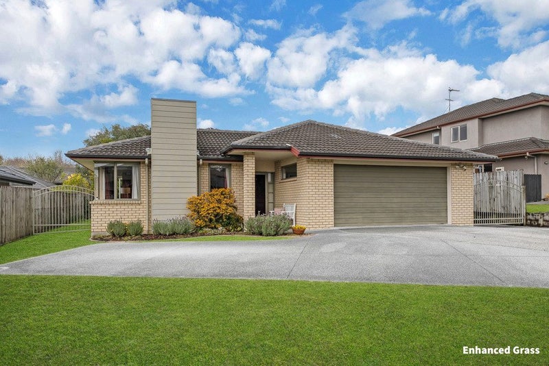 4 Fairford Avenue, Henderson, Auckland - Carousel 2