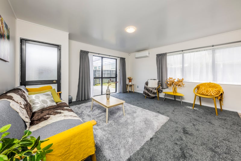 1/98 Shifnal Drive, Randwick Park, Auckland - Carousel 1