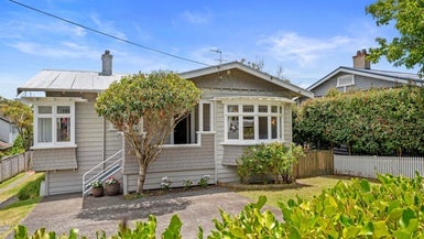 26 Aramoana Avenue, Devonport, Auckland - Carousel 1